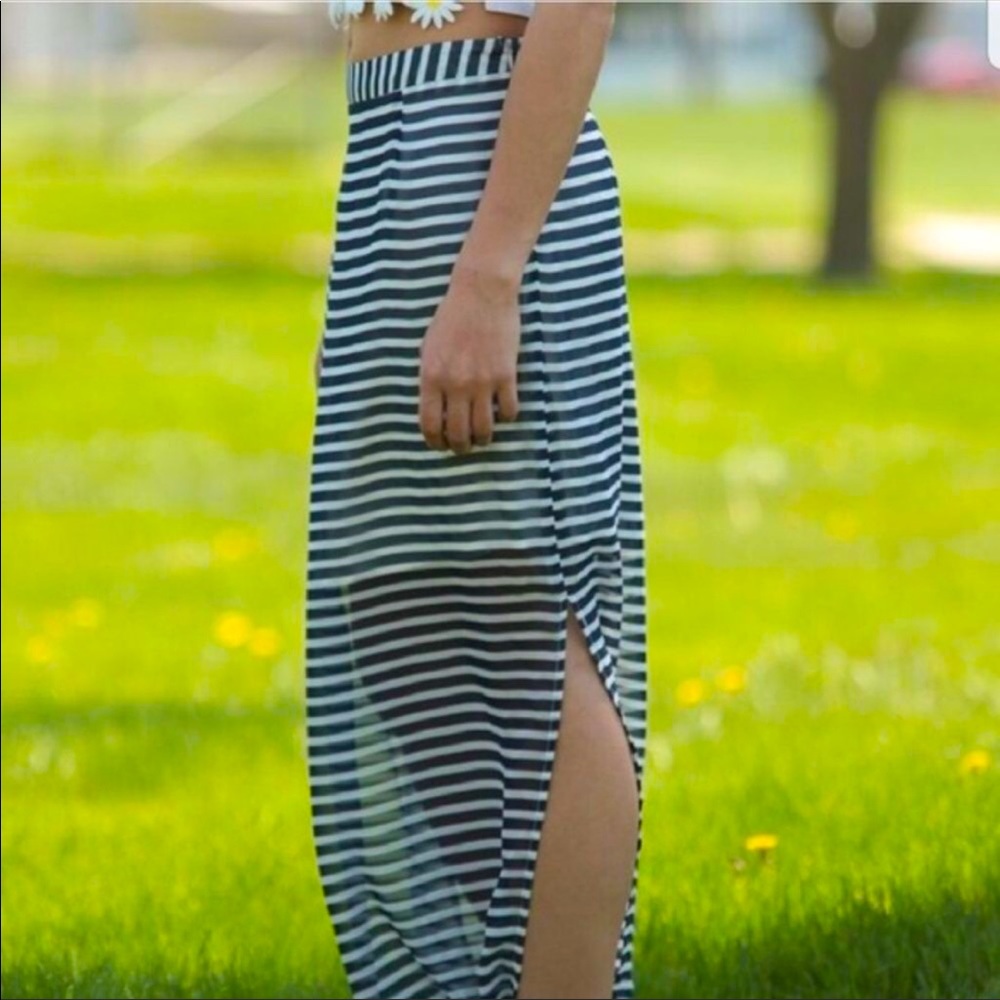 Gianni Bini Navy and White striped maxi skirt